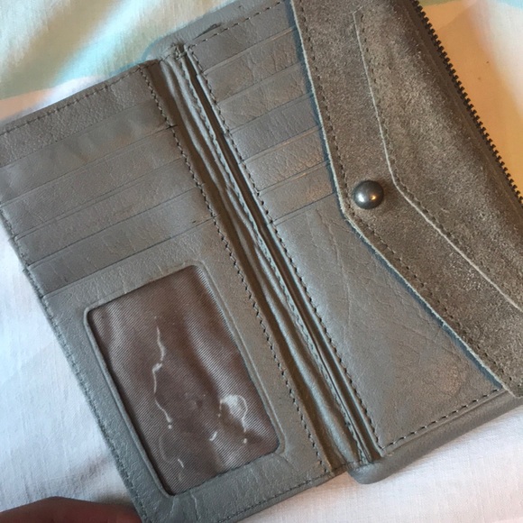 Gray wallet - Picture 3 of 3